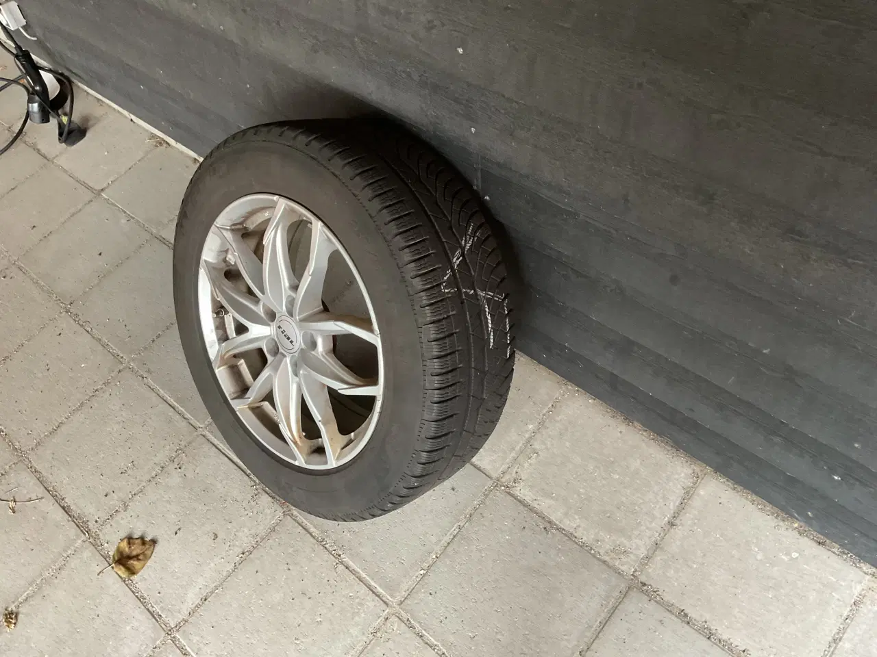 Billede 2 - Vinterhjul ca 4 mm