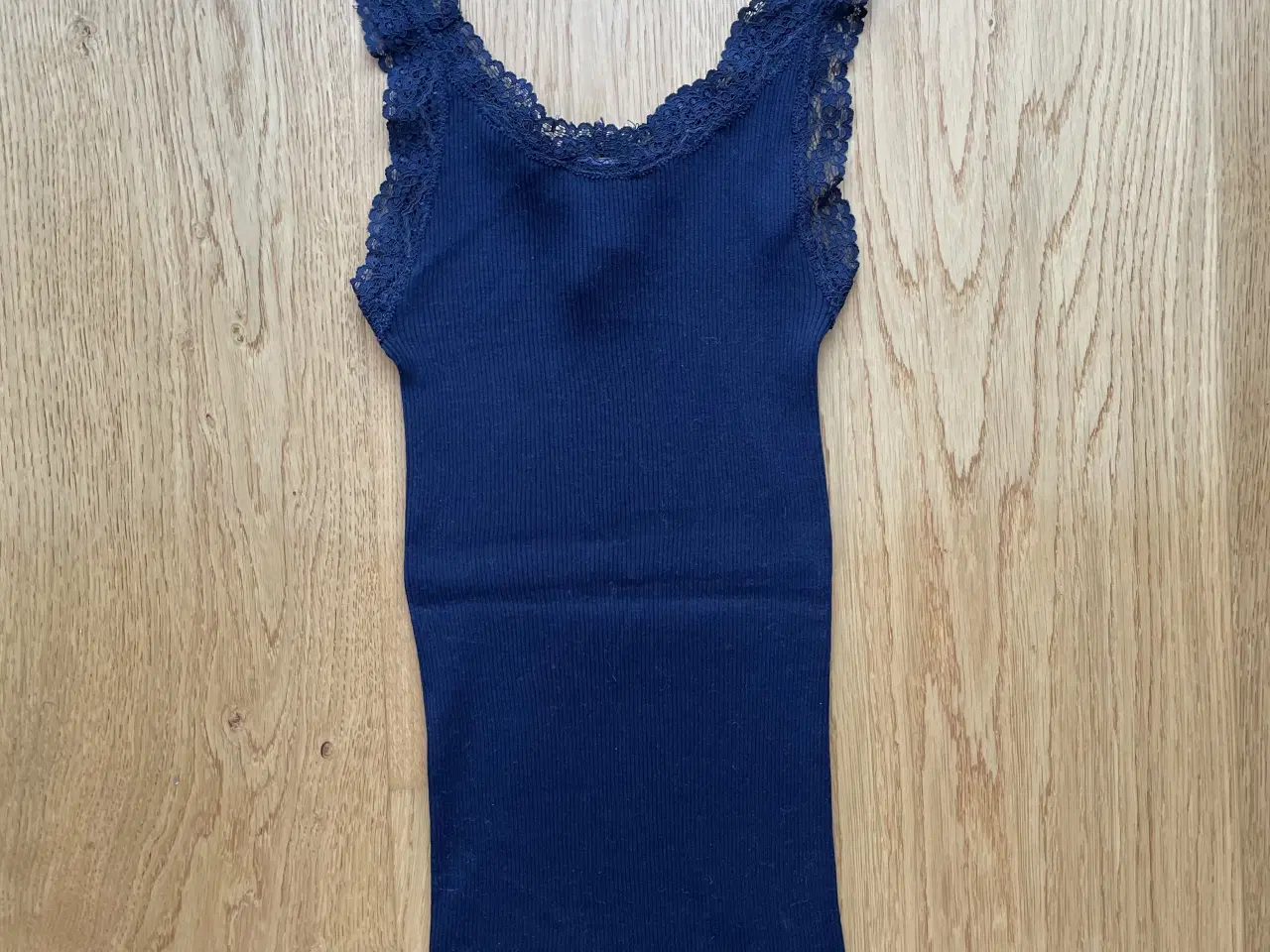 Billede 4 - Rosemunde silketop 