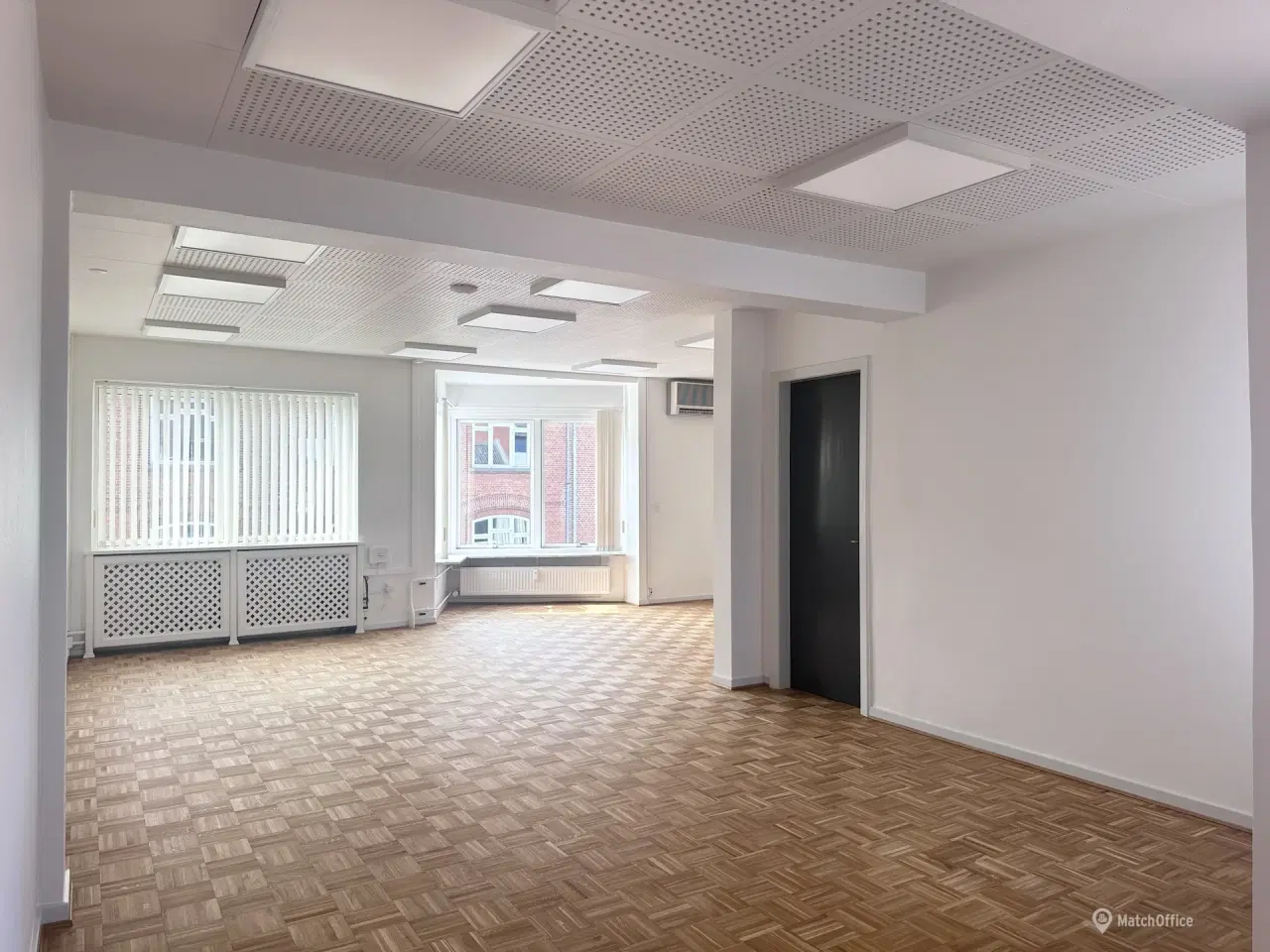 Billede 19 - Lys kontor til leje med gode faciliteter i gågaden.