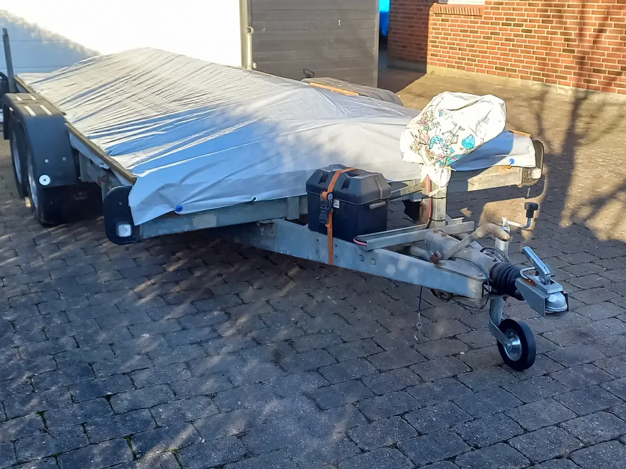 Billede 2 - maskintrailer 2500 kg. nysynet