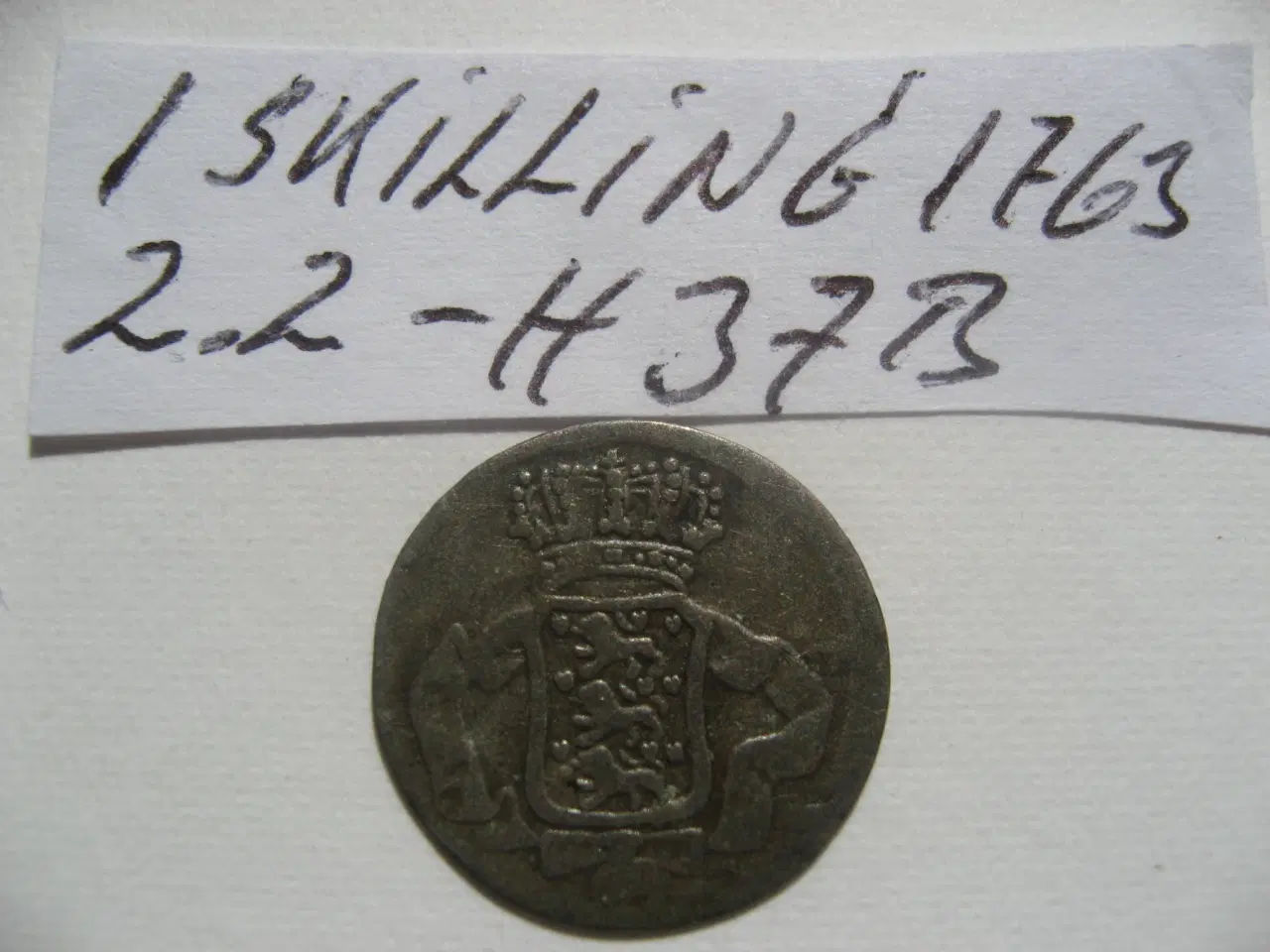 Billede 2 - Flot 1 Skilling 1763. Fr.D.V. Bedre årstal
