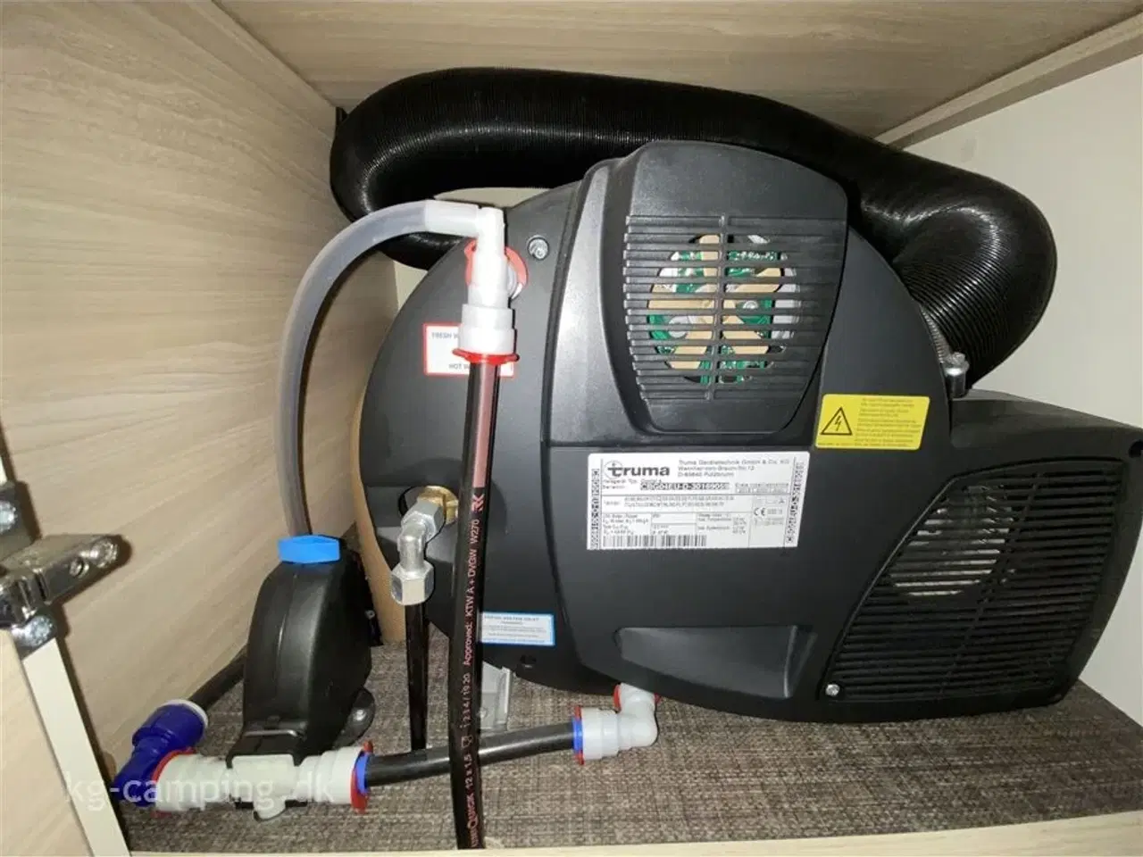 Billede 14 - 2020 - Euramobil Activa One Populær lille Euramobil med masser af skabsplads. Bemærk totallængede på 589 cm.