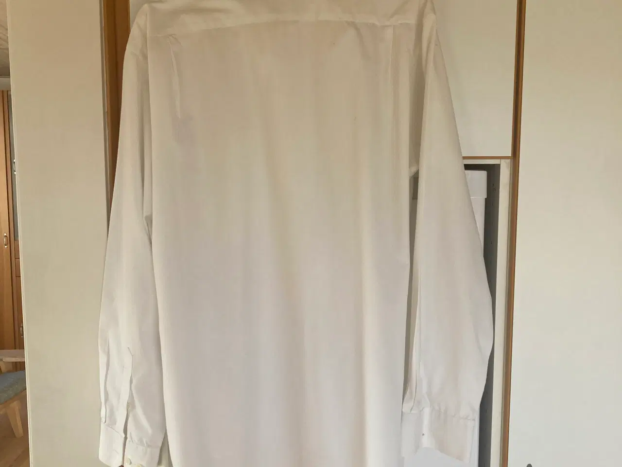 Billede 4 - Hvid herreskjorte str 41/42