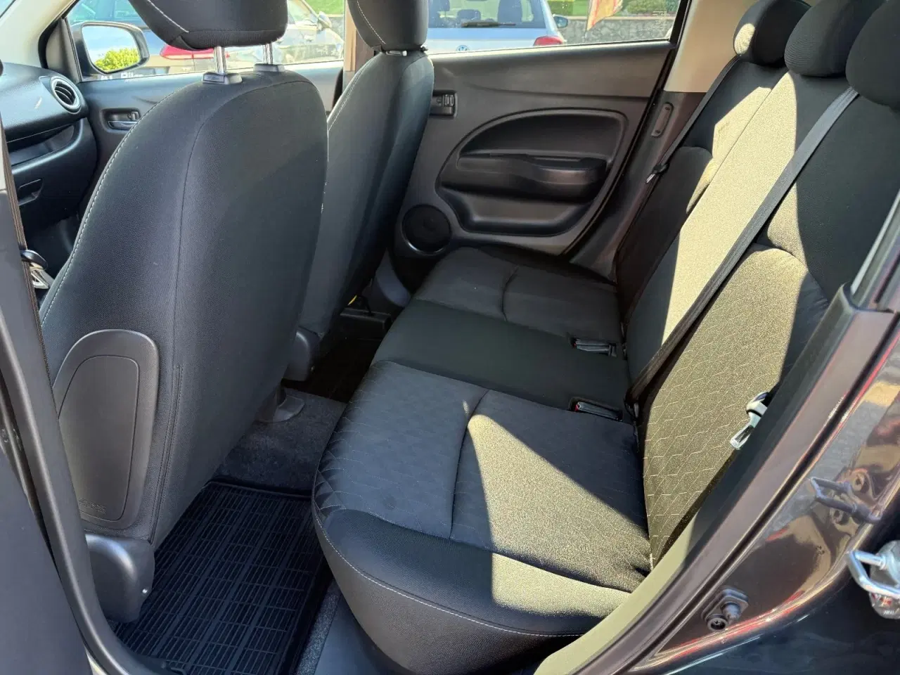 Billede 8 - Mitsubishi Space Star 1,2 Invite+