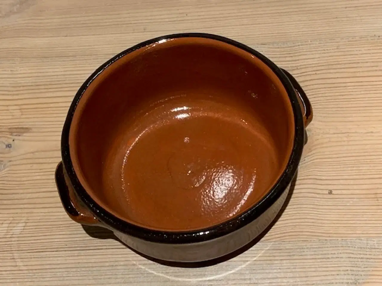 Billede 1 - Skål med håndtag / ører i god stand