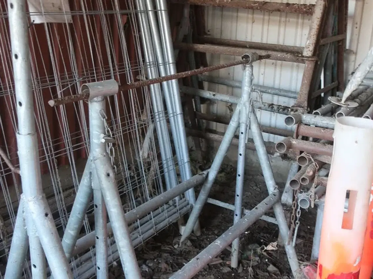 Billede 3 - Div. Stilladsdele til murerbukkestillads