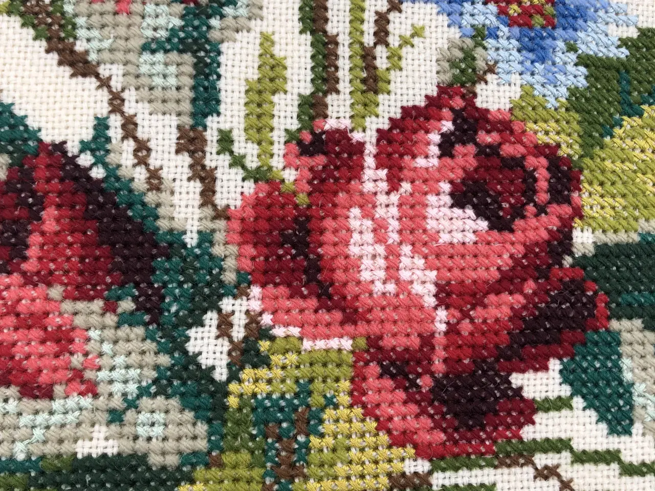 Billede 2 - Broderet pude