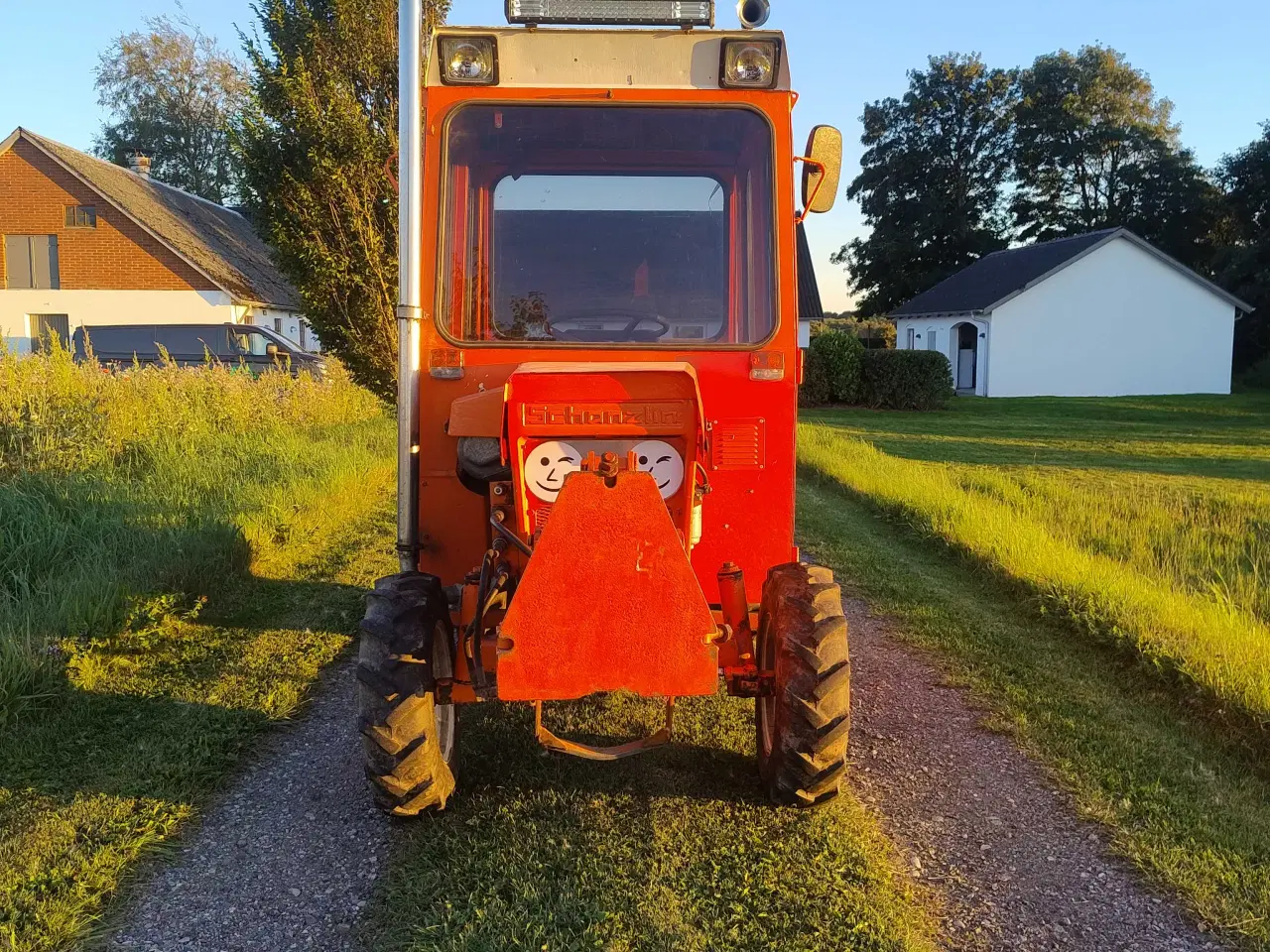 Billede 2 - Schanzlin minitraktor m harve, klipper, sneslynge