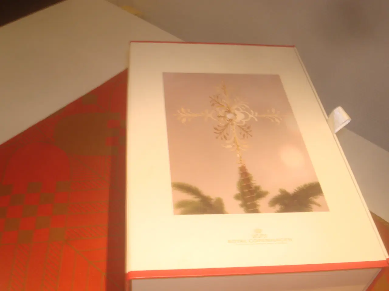 Billede 2 - KGL TOPSTJERNE m/ hvid porcelænskugle, FORGYLDT