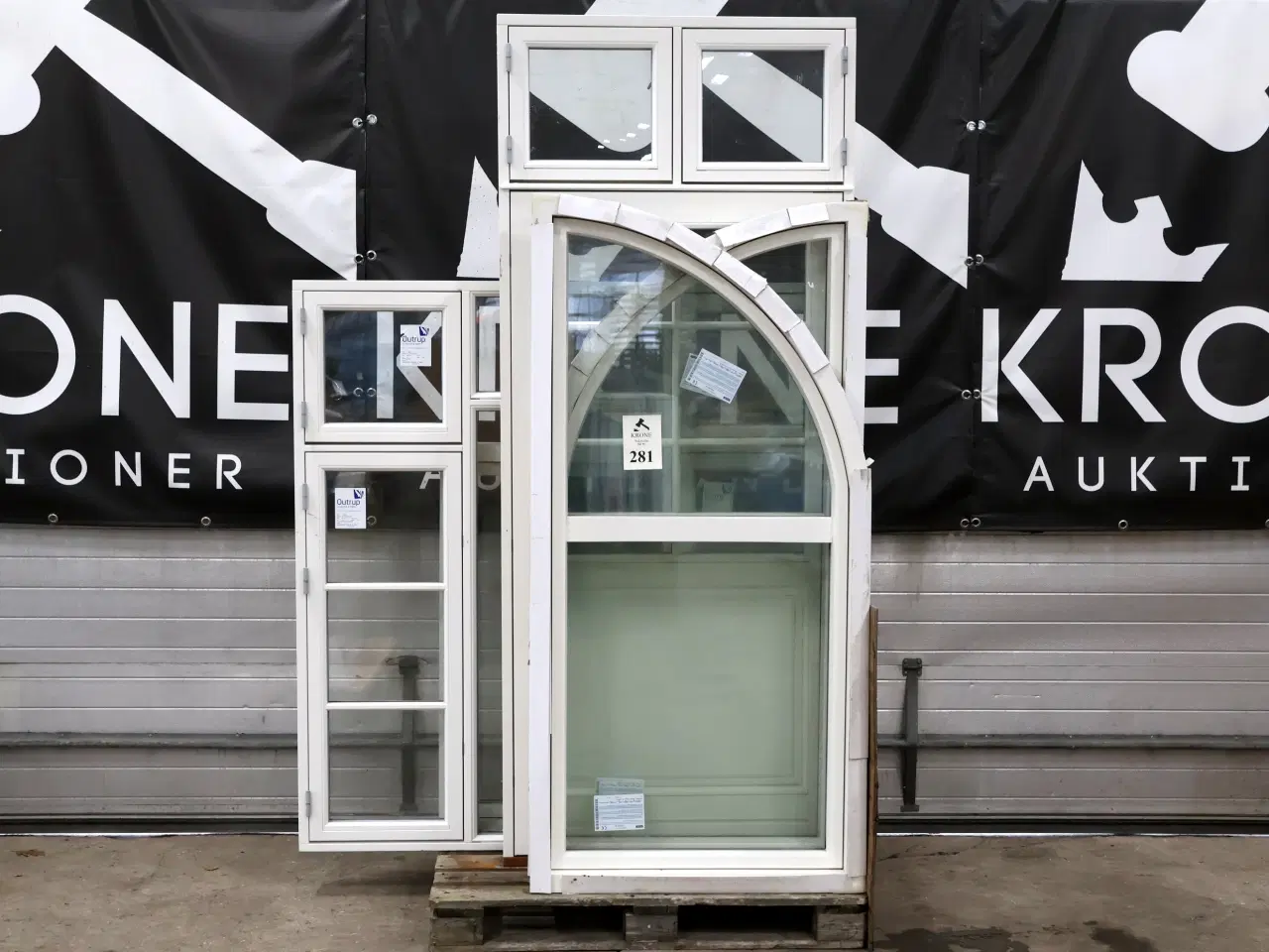 Billede 1 - 5 Stk Vinduer i træ/alu og træ, brugte/ubrugte