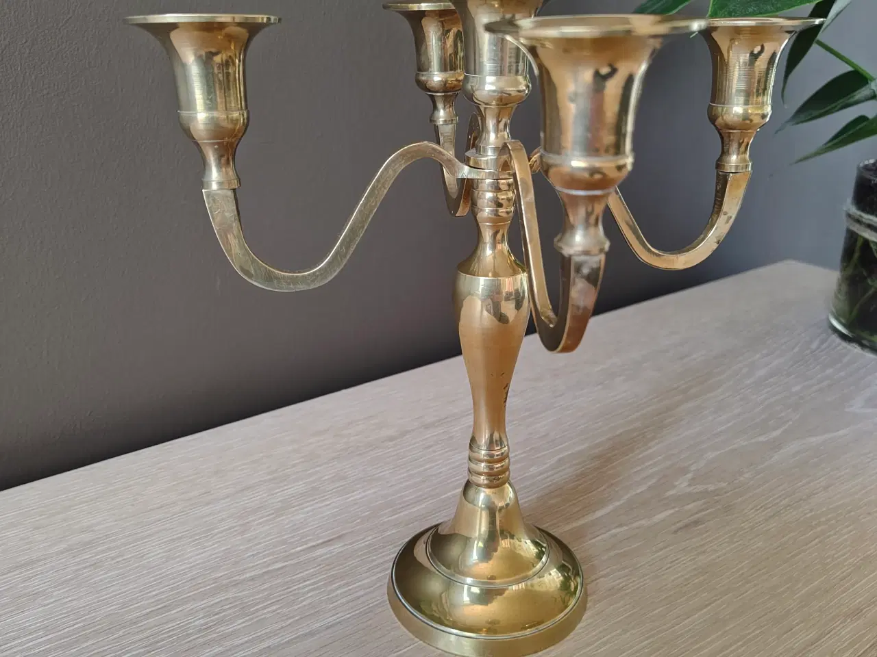 Billede 3 - Flot 5-armet messing lysestage