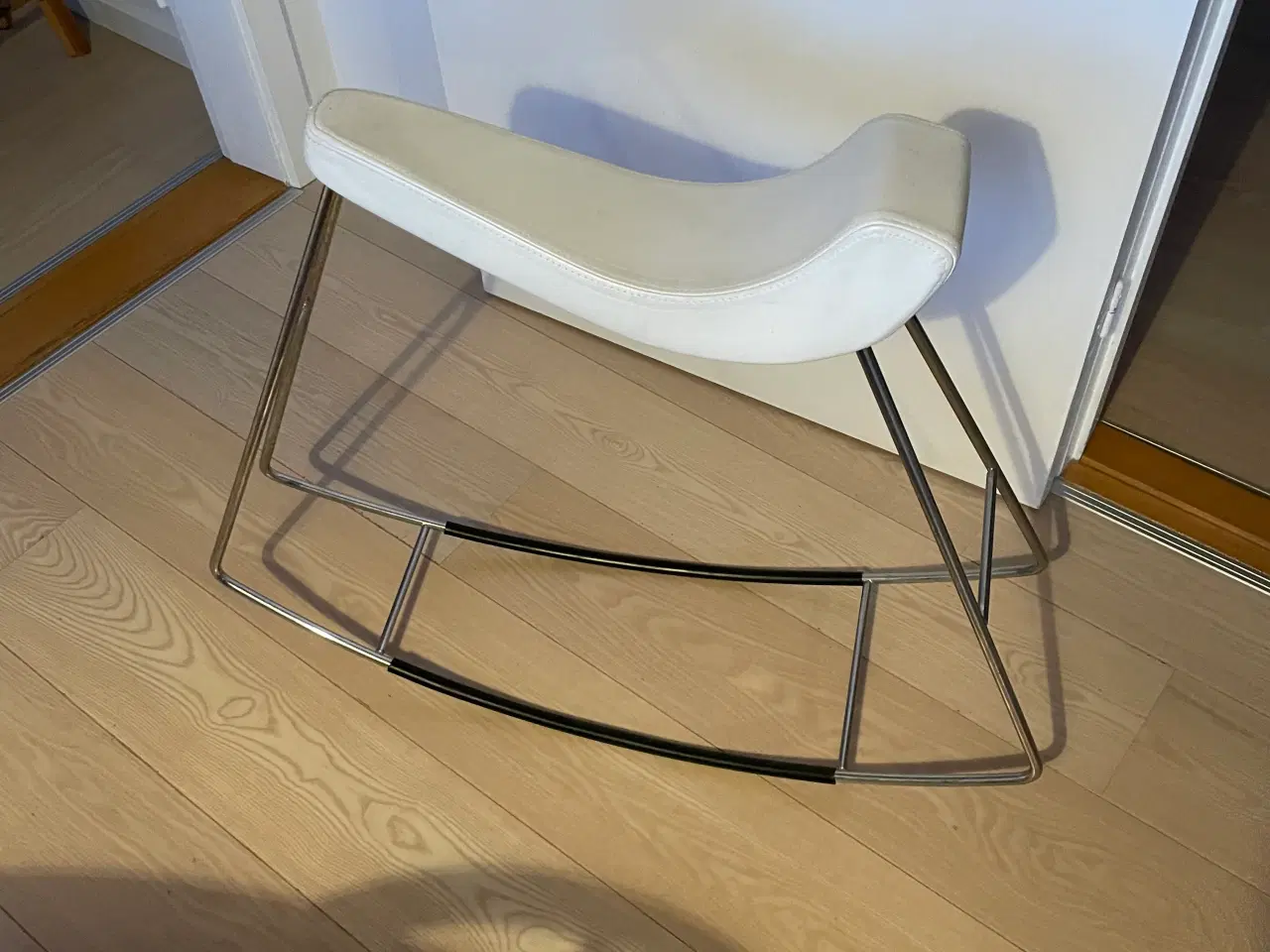 Billede 2 - Designerstol Banana Seat rigtig sjov gyngestol