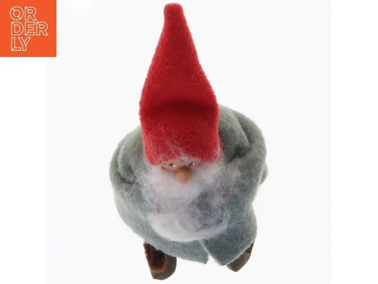 Billede 2 - Håndlavet svensk nissefigur (str. 11 x 6 cm)