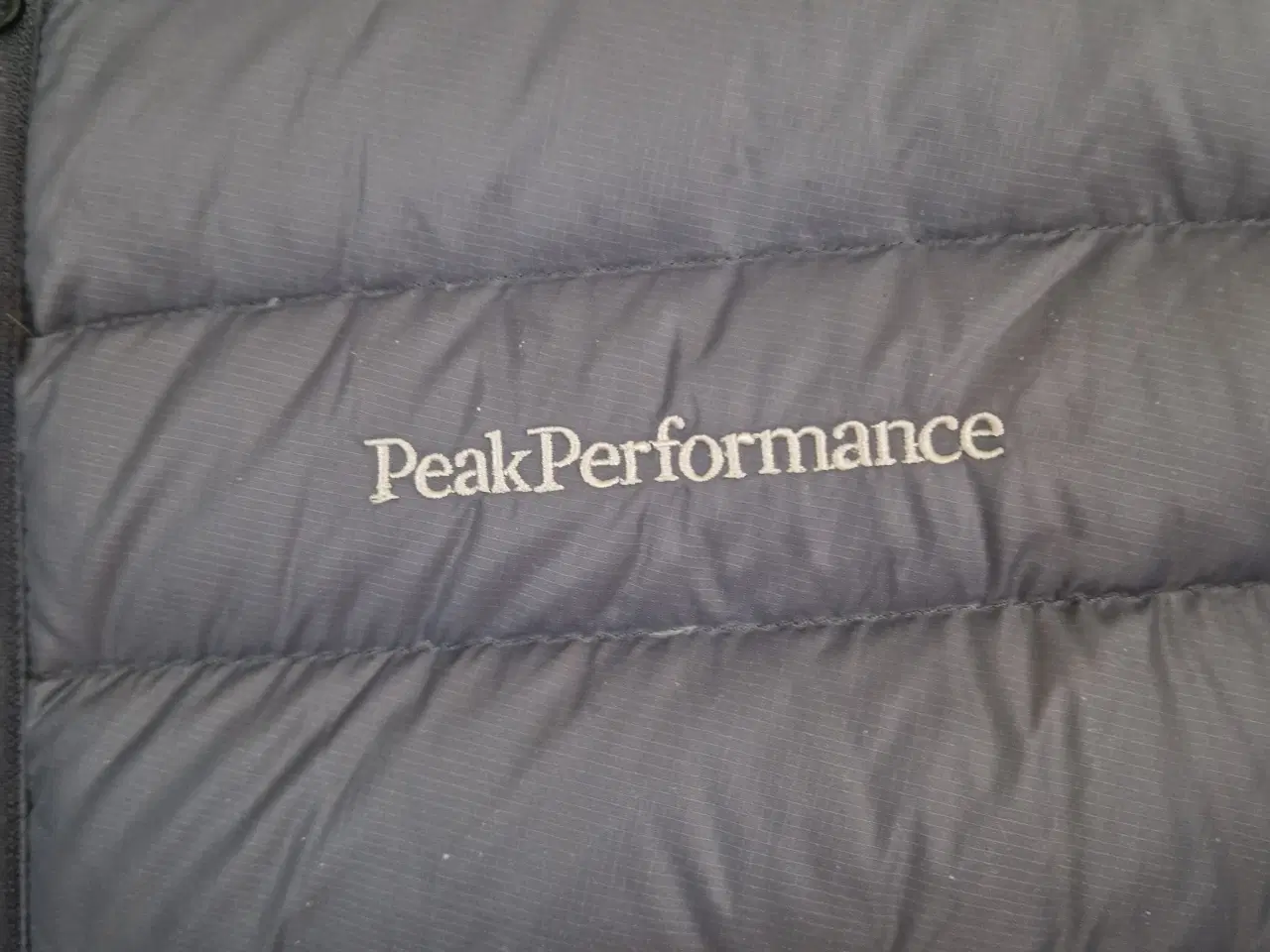 Billede 2 - Ny peak performance hood jacket 