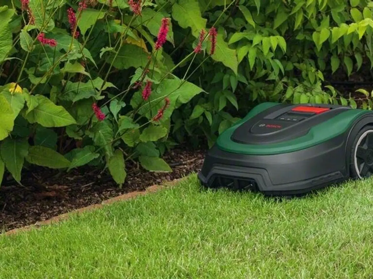 Billede 5 - Bosch robotplæneklipper Indego M+ 700