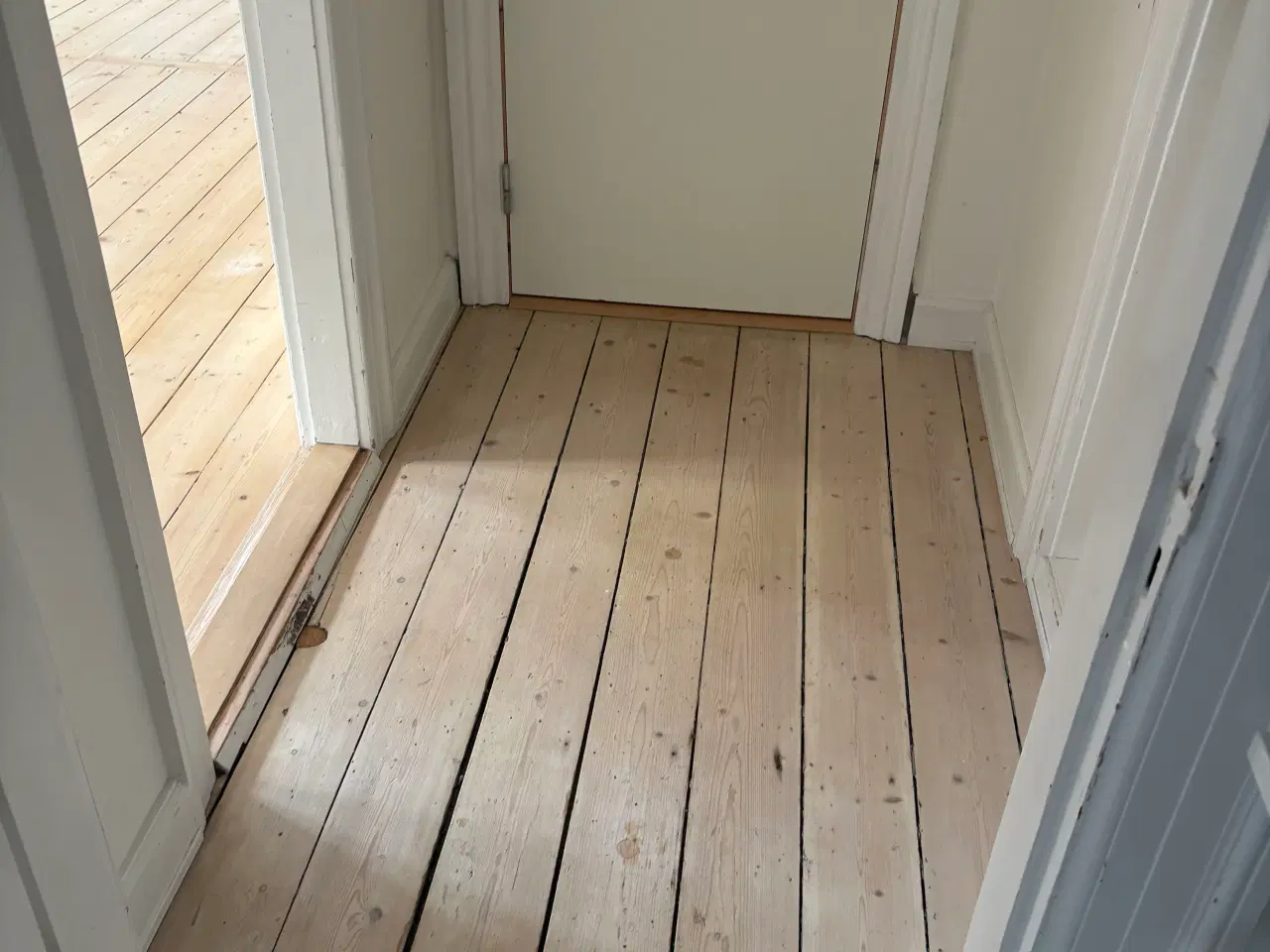 Billede 8 - Originalt plankegulv (fyrplanker)