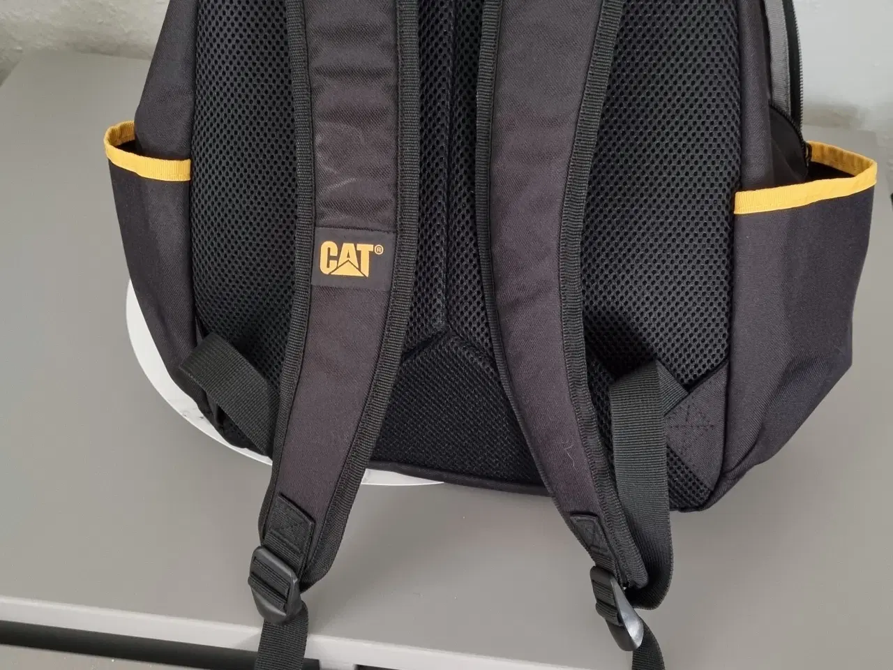Billede 2 - CAT rygsæk sort/gul
