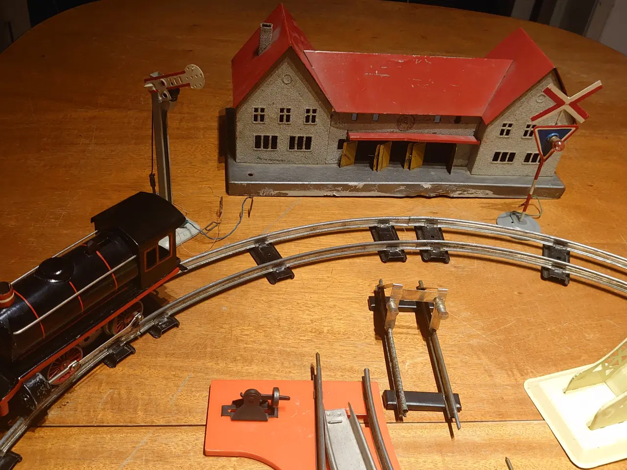 Billede 2 - Pionerekspressen/Wittrock: 54 dele inkl. station, 