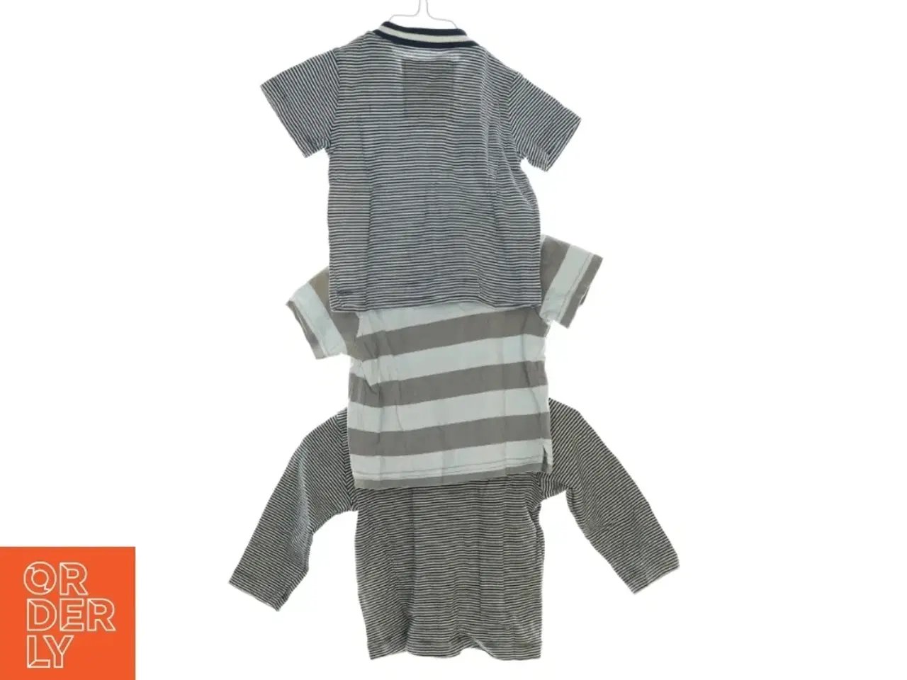 Billede 2 - T-Shirts (3 stk) (str. 12 mdr), Petit Bateau og Carter’s