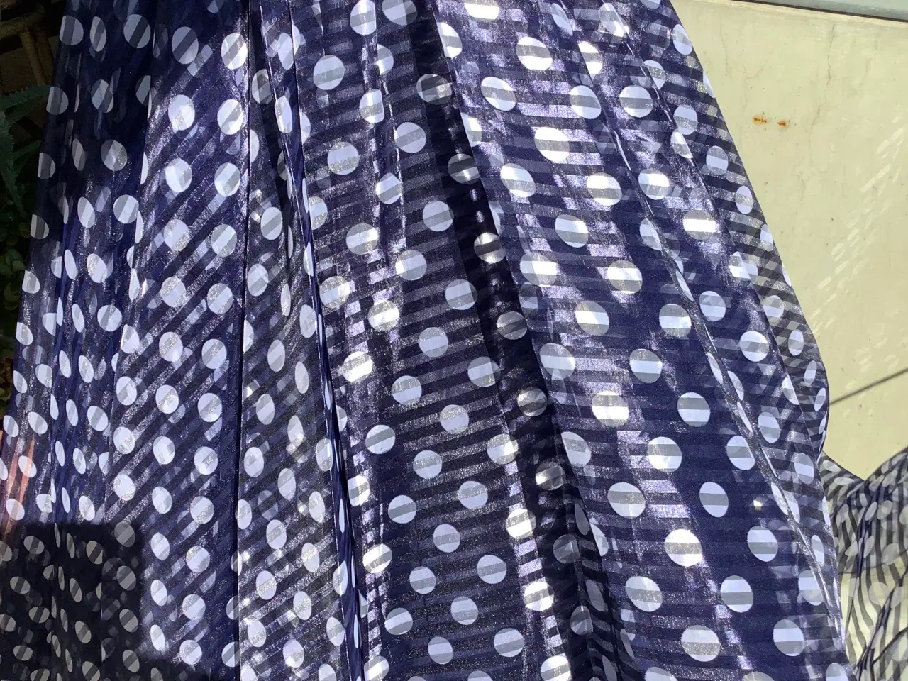 Billede 7 - Flot kjole med gof vidde.