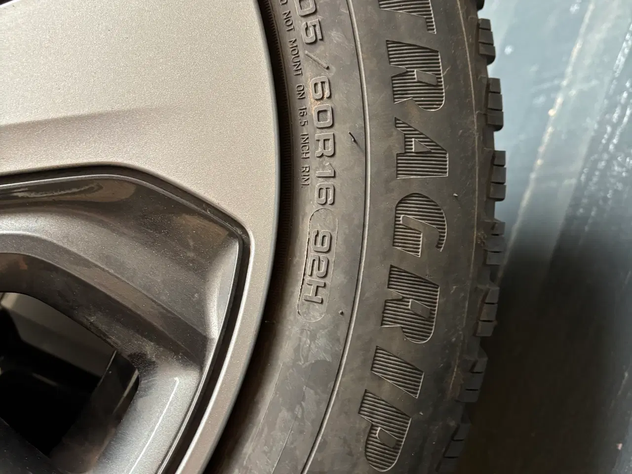 Billede 2 - Vinterdæk på alufælge 205/60R16