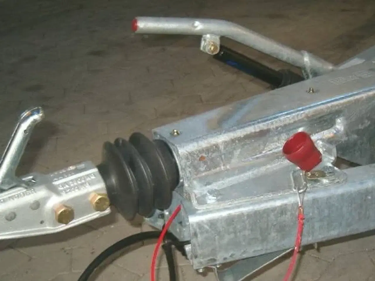 Billede 1 - Alko 2,8 påløbsbremse til trailere