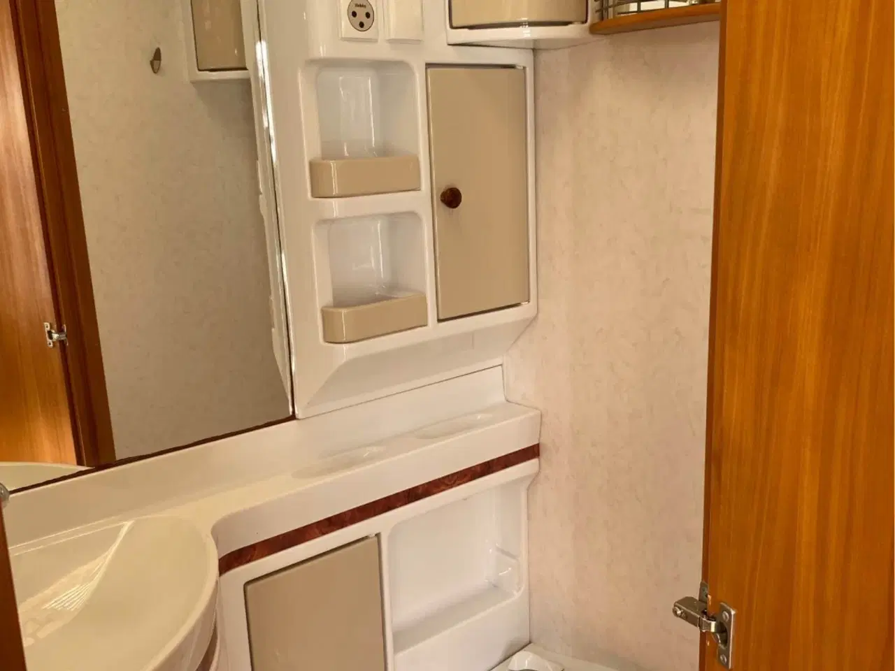 Billede 5 - Campingvogn med enkeltsenge