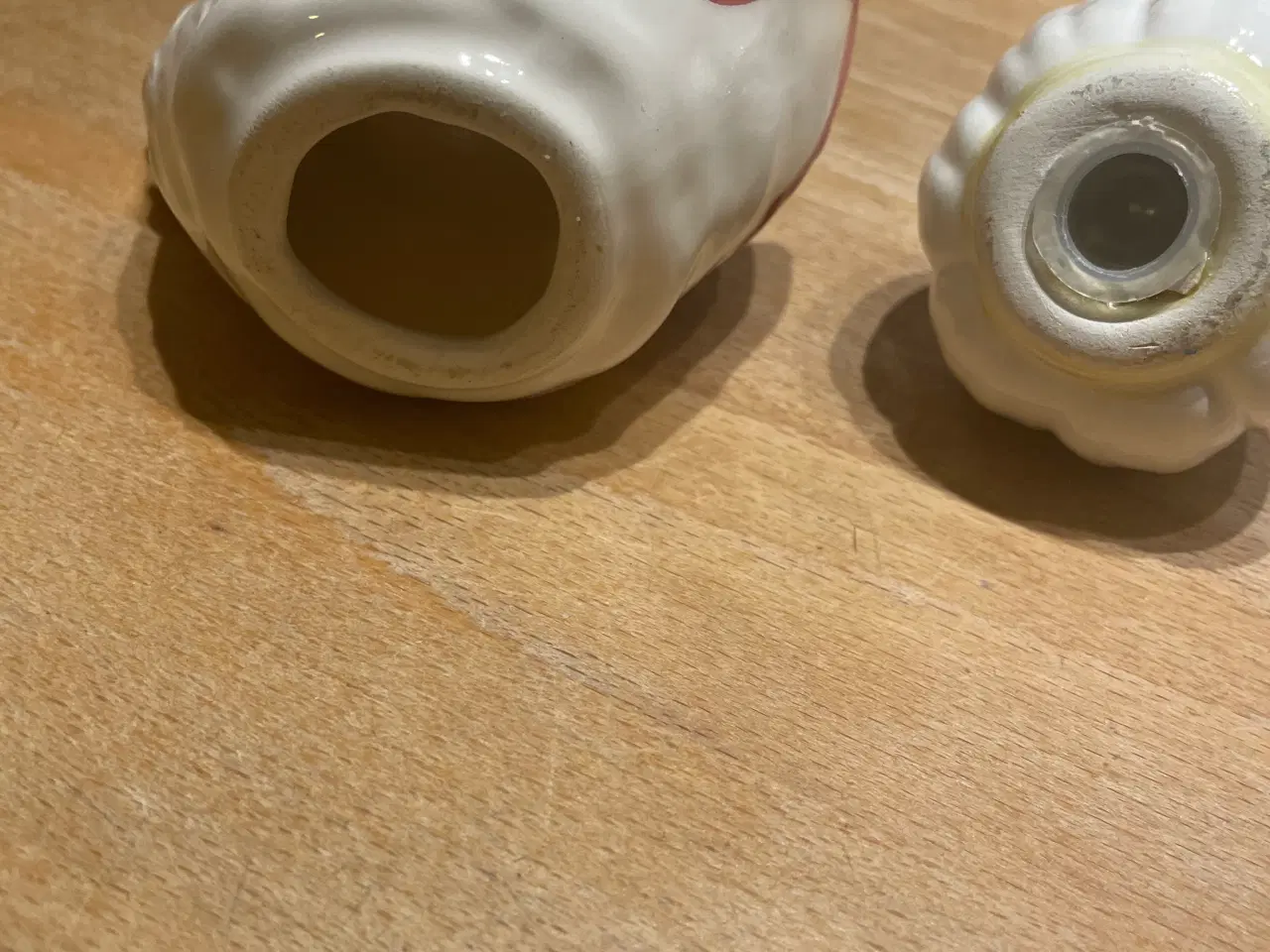 Billede 3 - Æggebæger og saltbøsse 