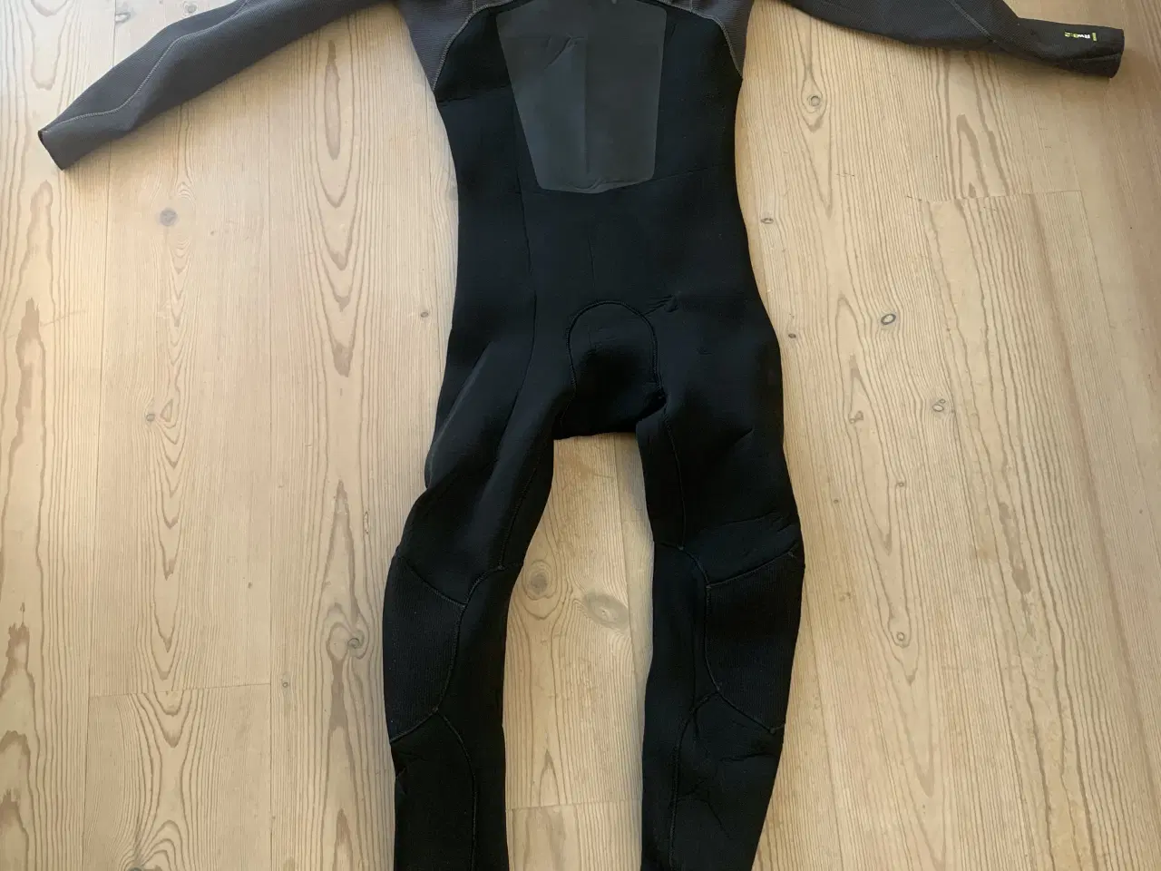 Billede 2 - C-skins 3:2 våddragt s. M