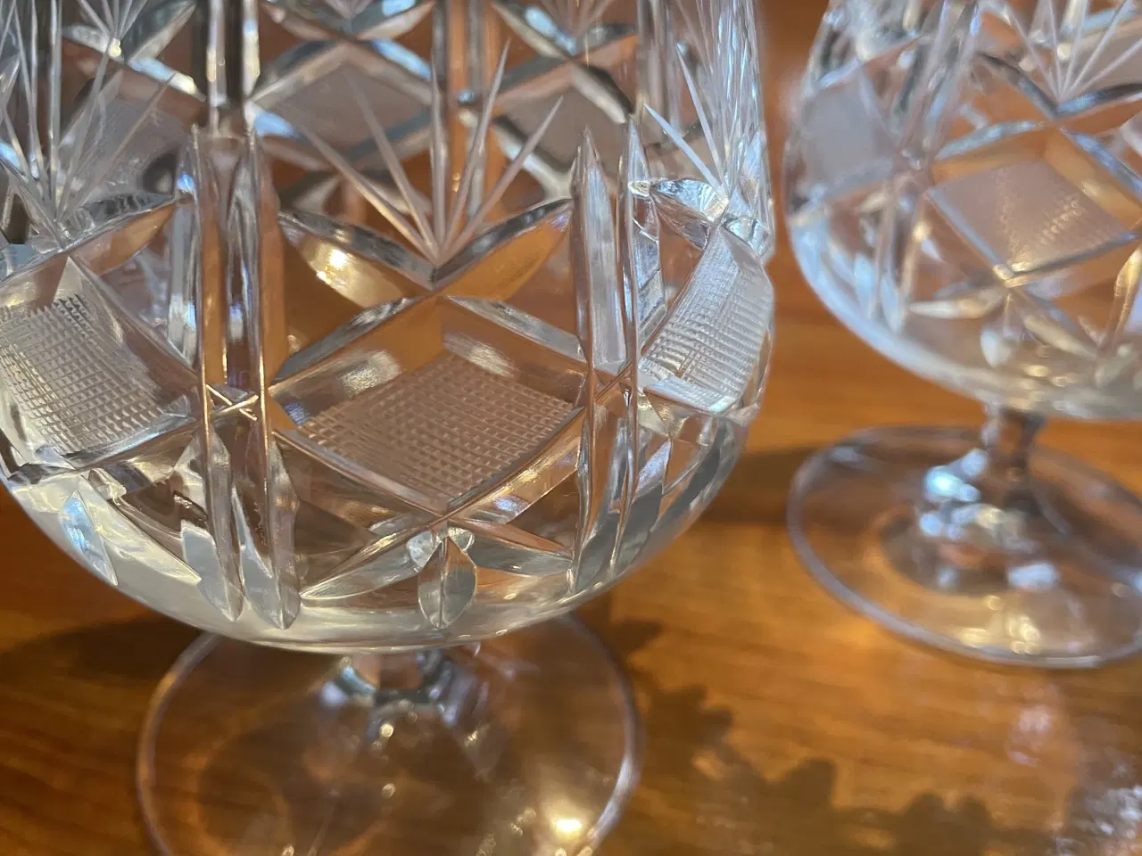 Billede 1 - Krystal Cognac glad