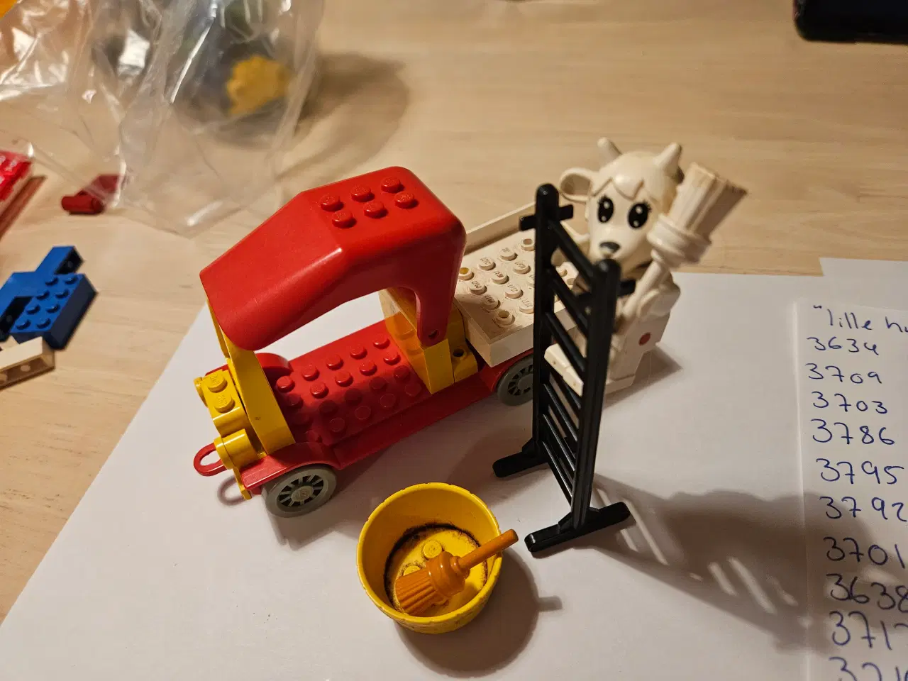 Billede 1 - Lego fabuland 3637 Gertrud ged maler