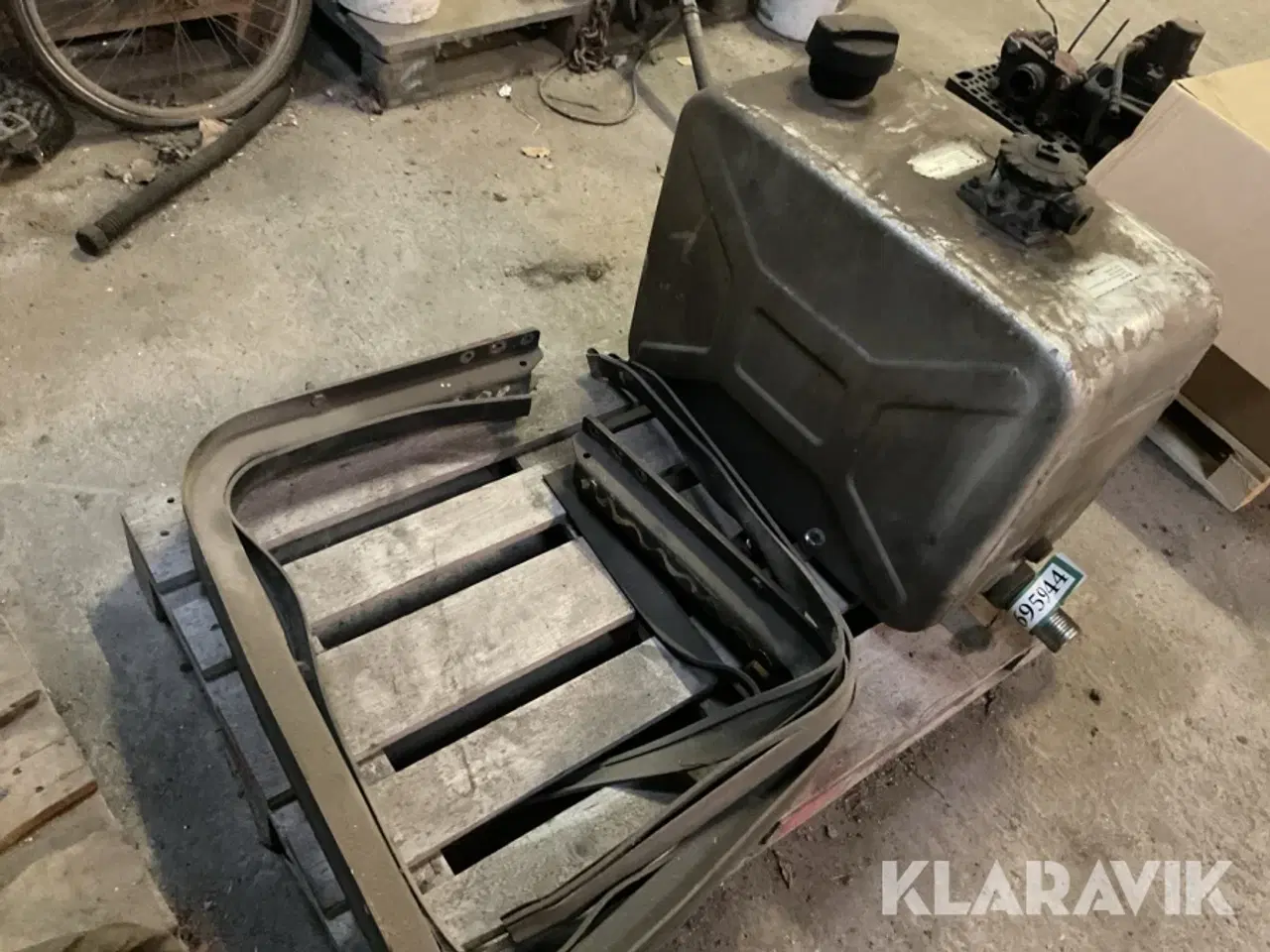 Billede 4 - Tank til hydraulikolie Kopi AH105L 1x2``