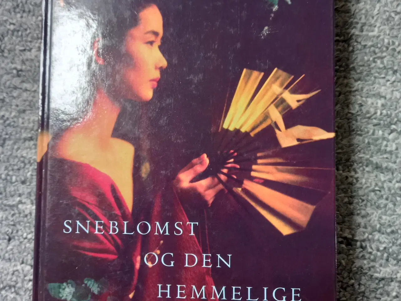 Billede 1 - Sneblomst og den hemmelige vifte - Lisa See