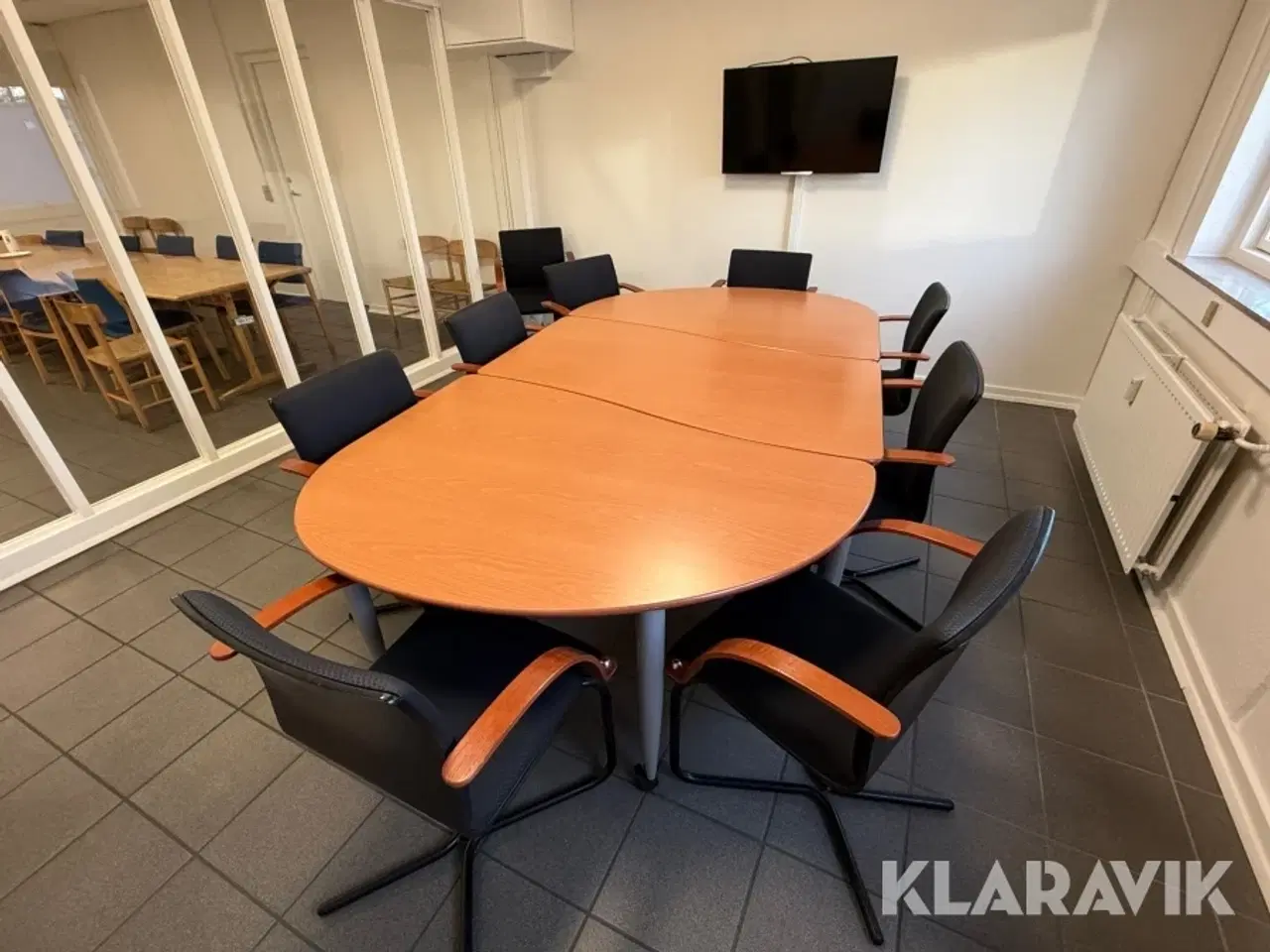 Billede 1 - Konferencebord med tilbehør