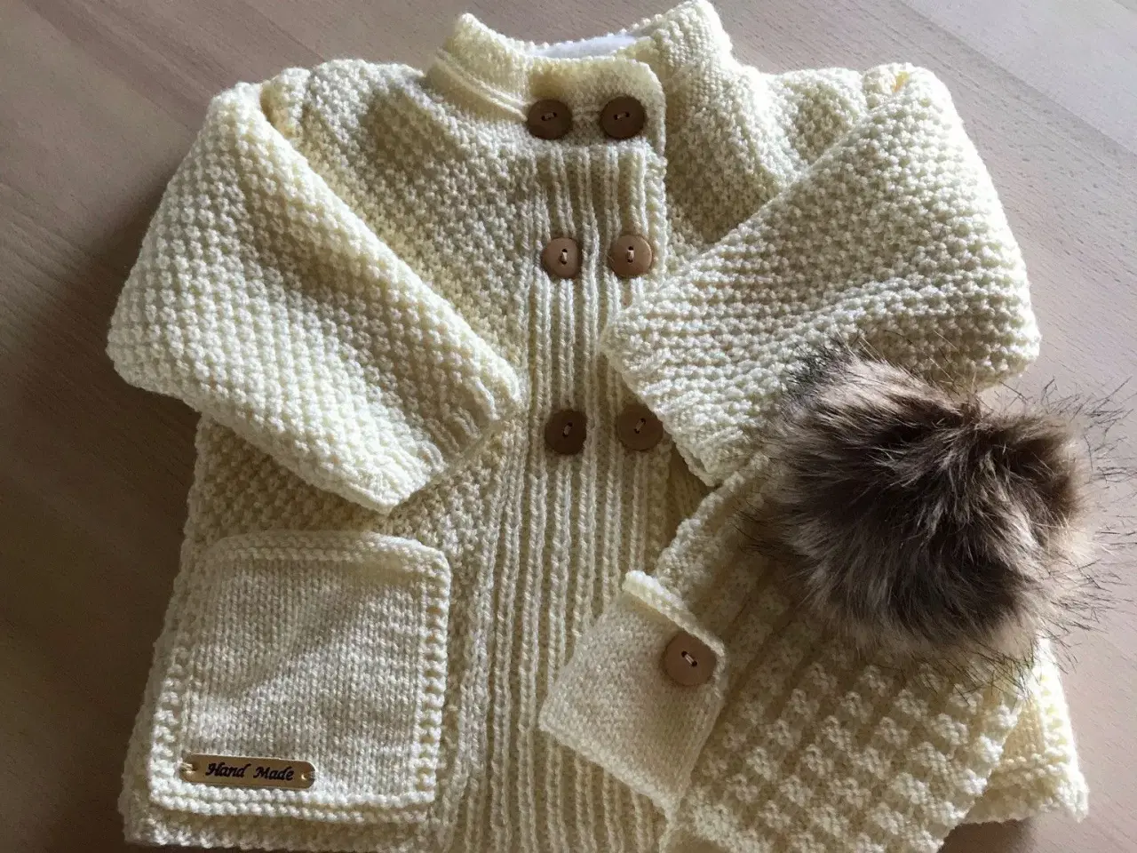 Billede 2 - Strikket baby frakke med fleece foer og hue