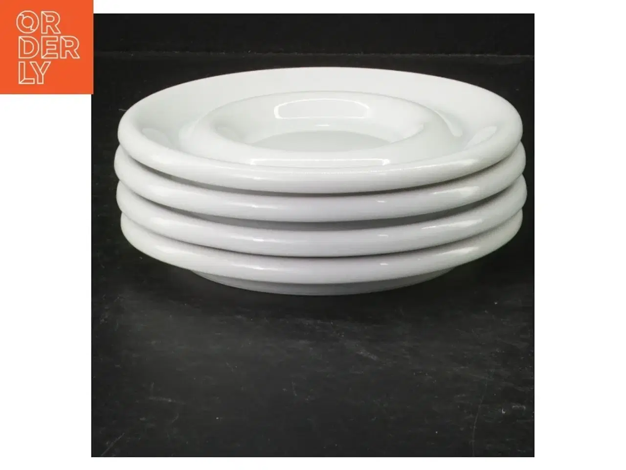 Billede 1 - Hvide tallerkener, 4 stk fra IKEA (str. 4 styk. ø. 14 cm)