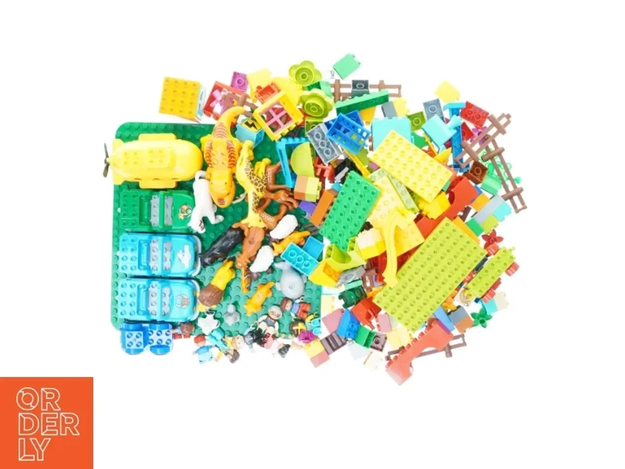 Billede 3 - Lego Duplo: Juressic Park, ubåd & Dykkere, Safari, Skov Ranger mm (str. Den store grønne plade er 38 x 38 cm)
