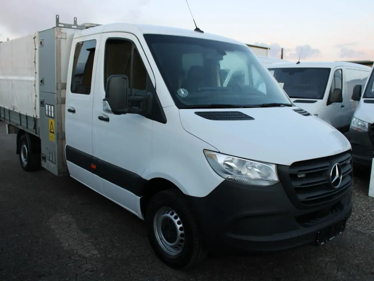 Billede 2 - Mercedes Sprinter 316 2,2 CDi A3 Mandskabsvogn m/lad RWD