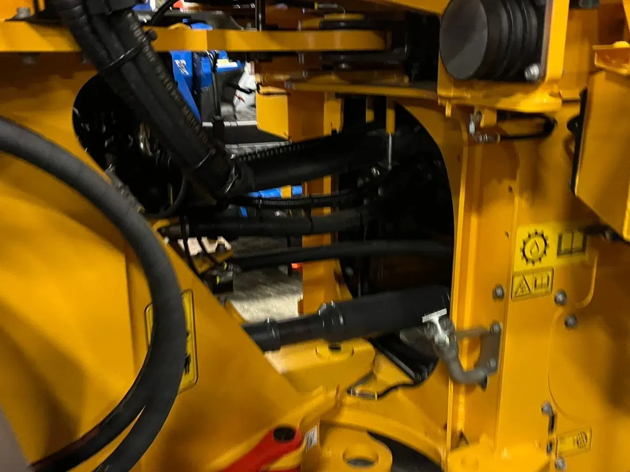 Billede 14 - Volvo L 90H  H2 fabriksny Dansk maskine med masser af udstyr, blan.Co-Pilot & med brede 650/65R25 hjul