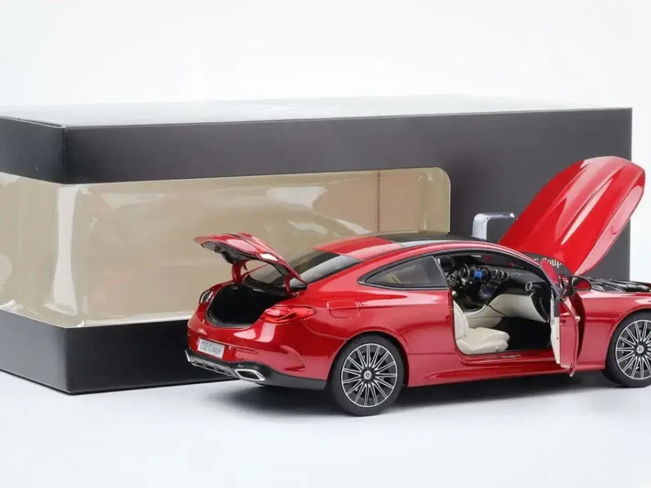 Billede 4 - 1:18 Mercedes CLE Coupe 2023