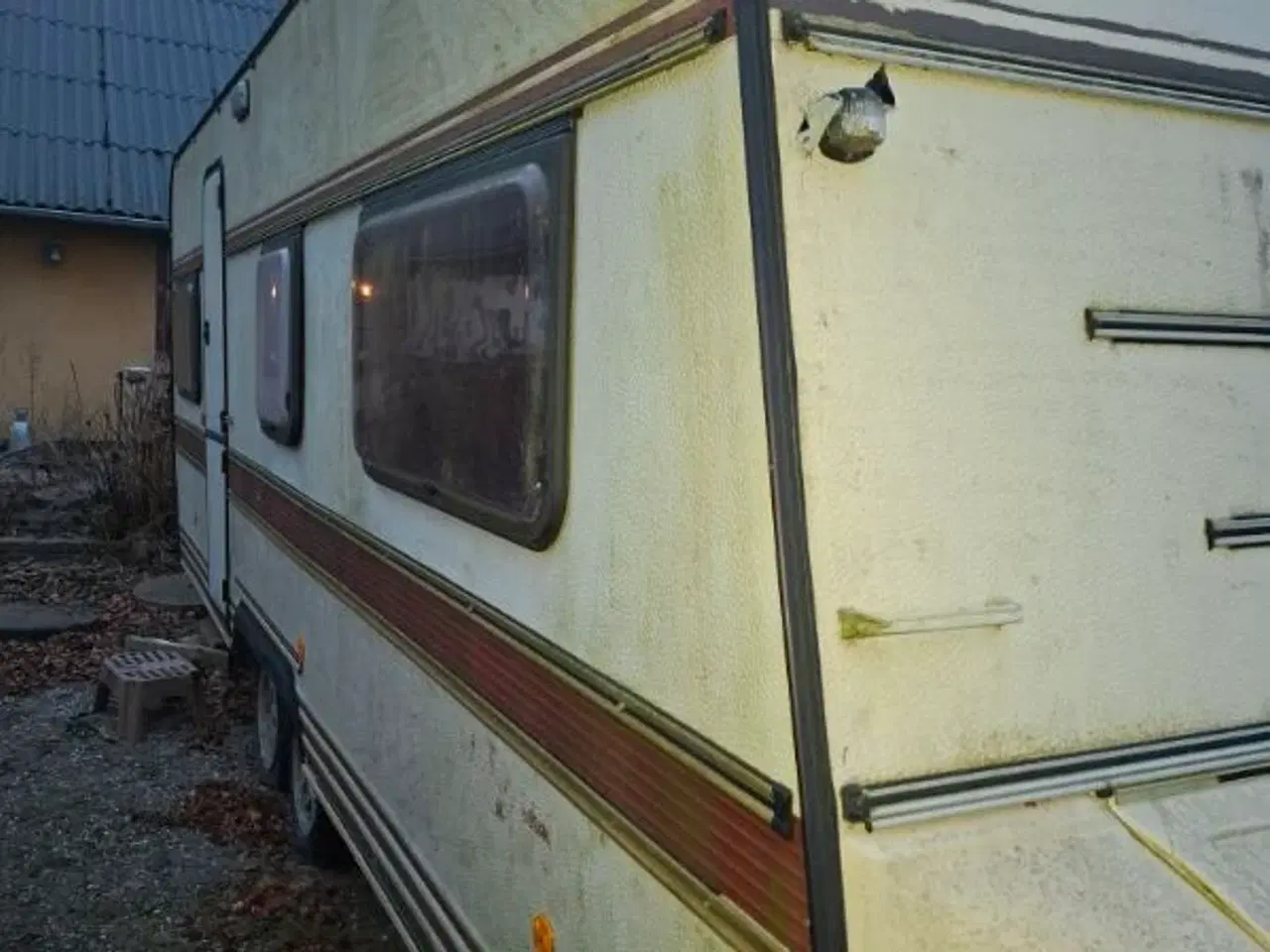 Billede 3 - Campingvognen sælges 