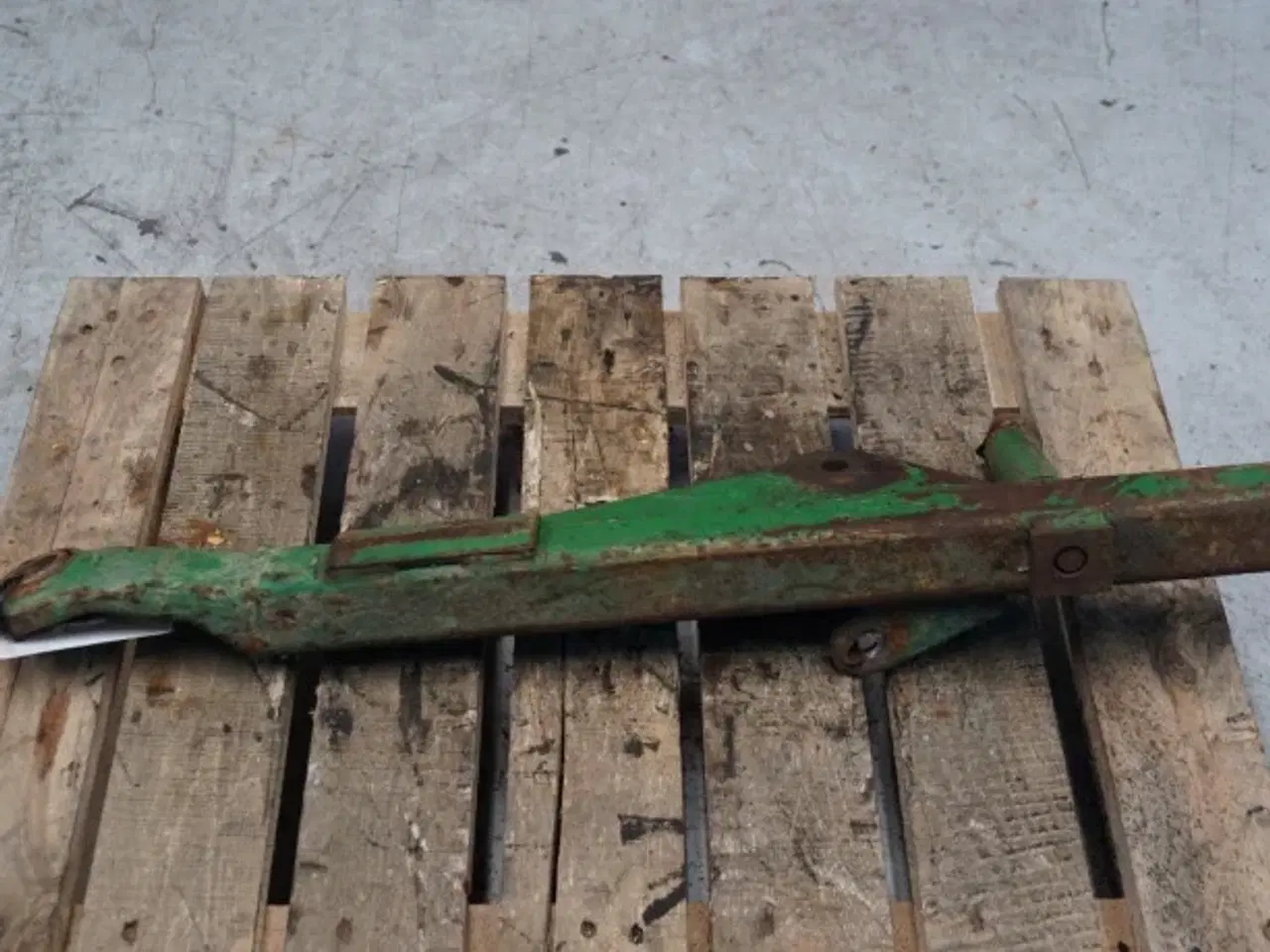 Billede 4 - John Deere 2450 R.H. Liftarm AL26679