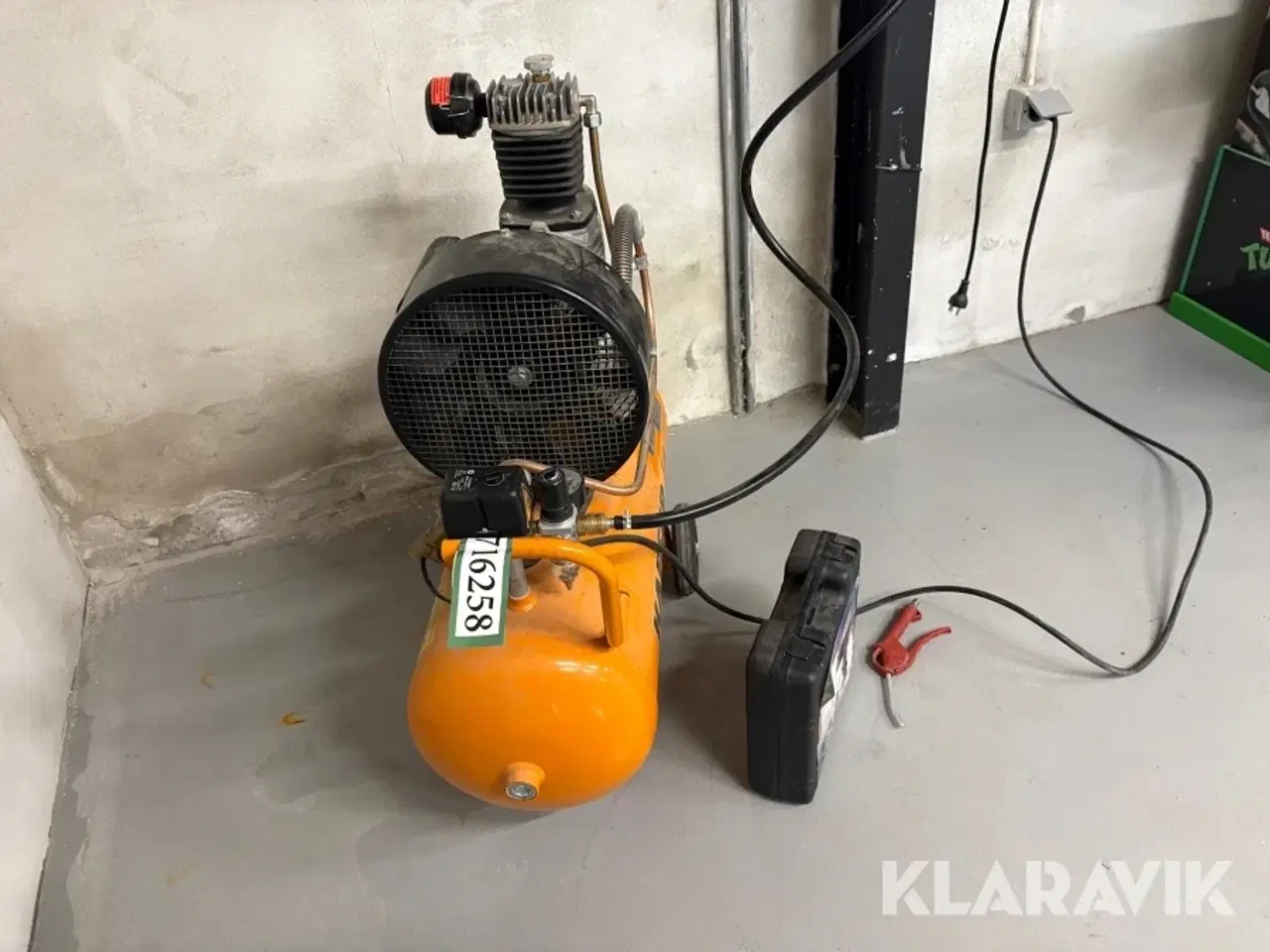 Billede 2 - Kompressor Kaeser Classic 460/50w med slangeoprul, luftnøgle og ledningsoprul.