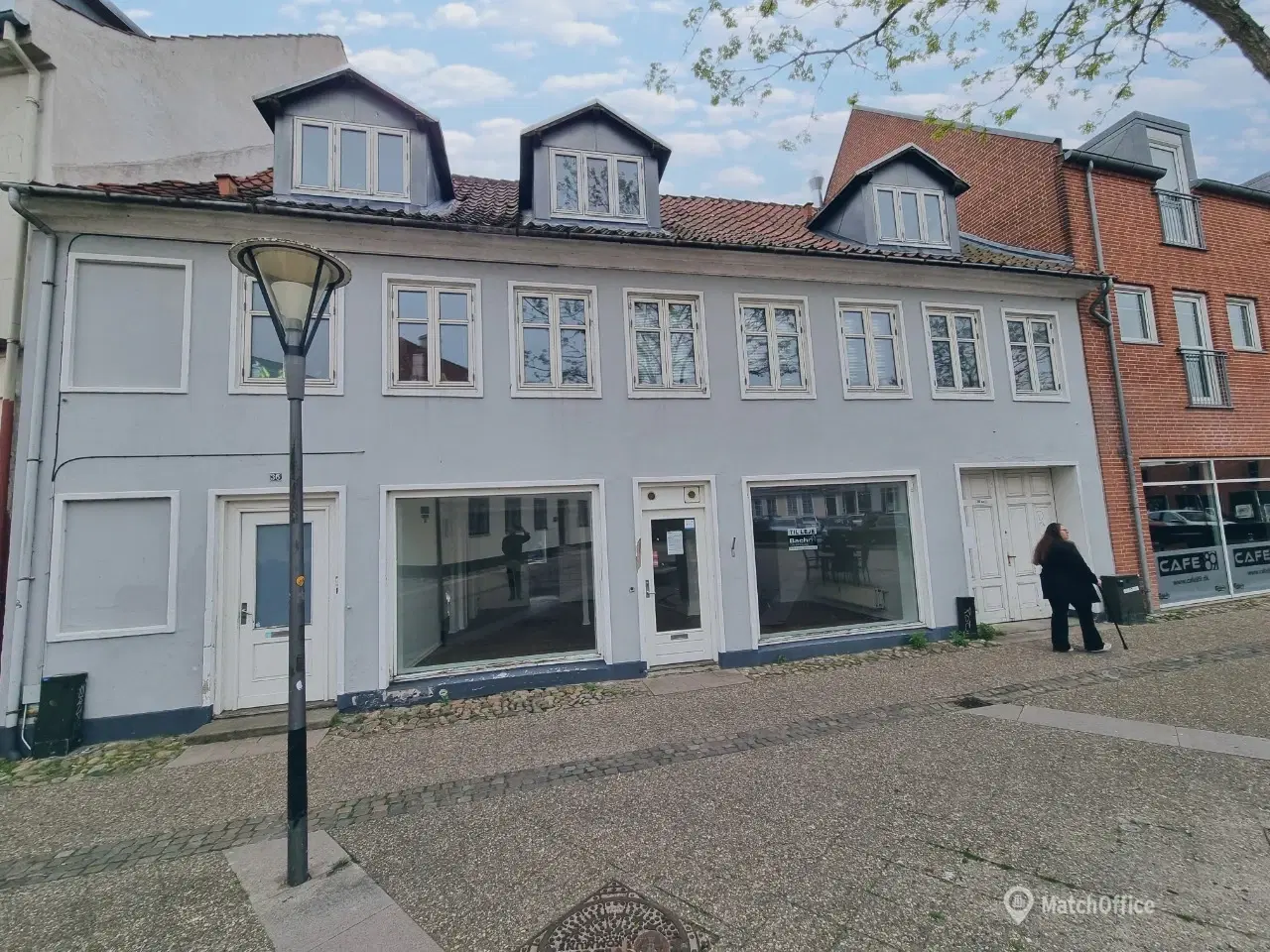 Billede 1 - Meget centralt beliggende cafélejemål - i alt 84 kvm