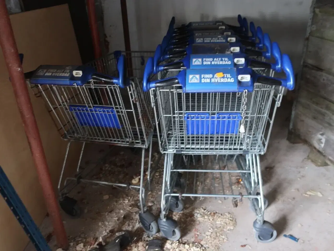 Billede 1 - 8 stk. indkøbsvogne