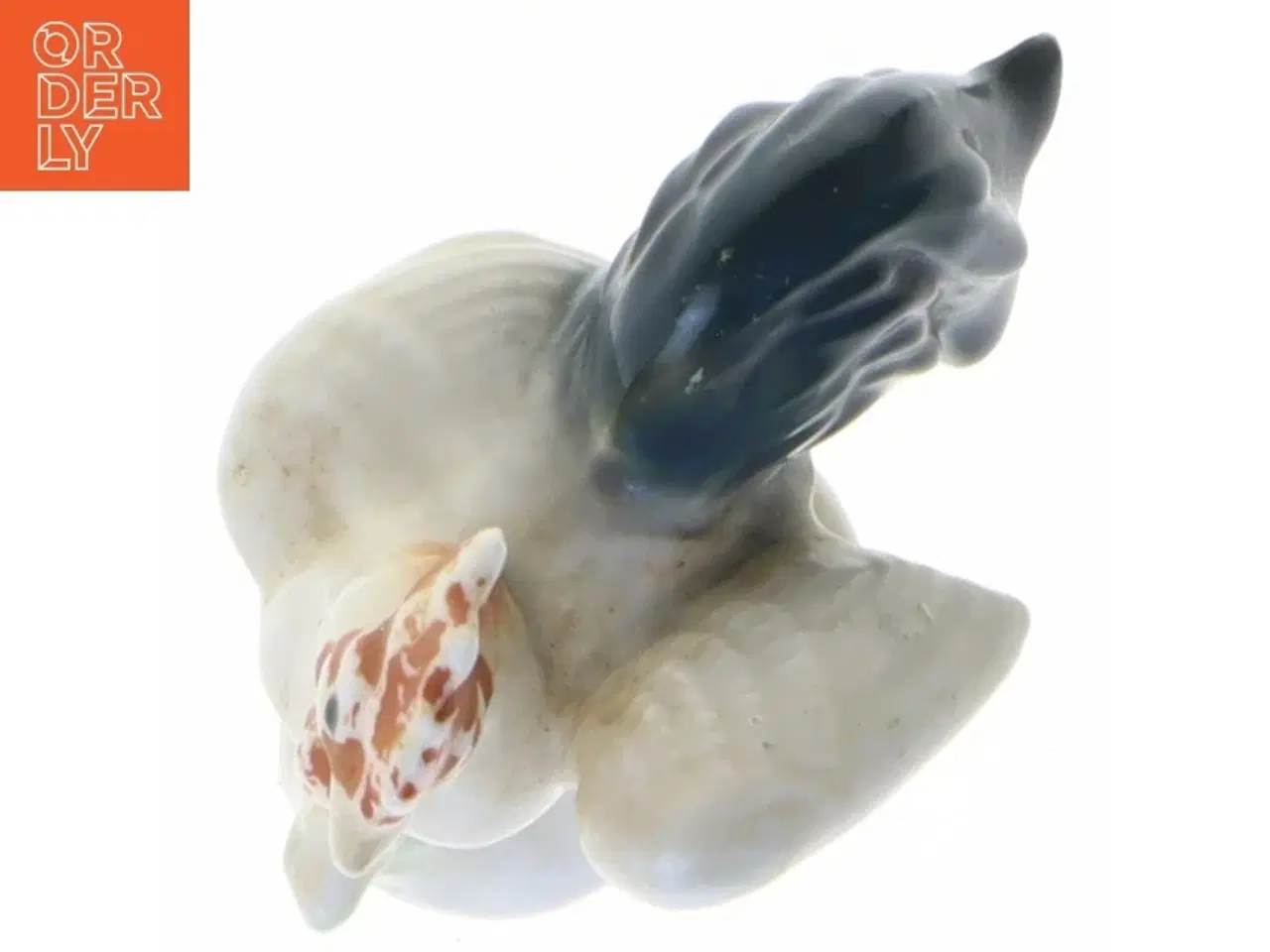 Billede 3 - Porcelænshane figur (str. 6 cm)