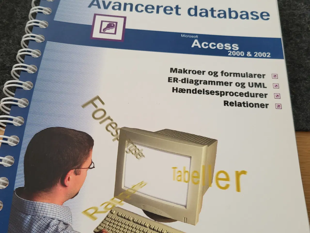 Billede 1 - Bog i avanceret database accessorisk 2000 og 2002