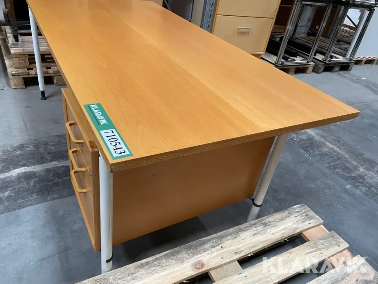 Billede 6 - Skrivebord