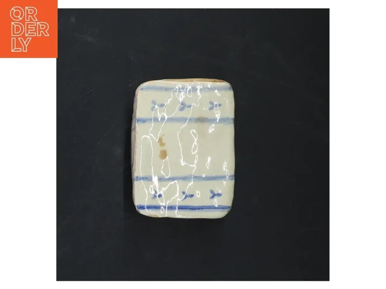 Billede 4 - Keramikbeholder med låg (str. 10x7x7 cm)