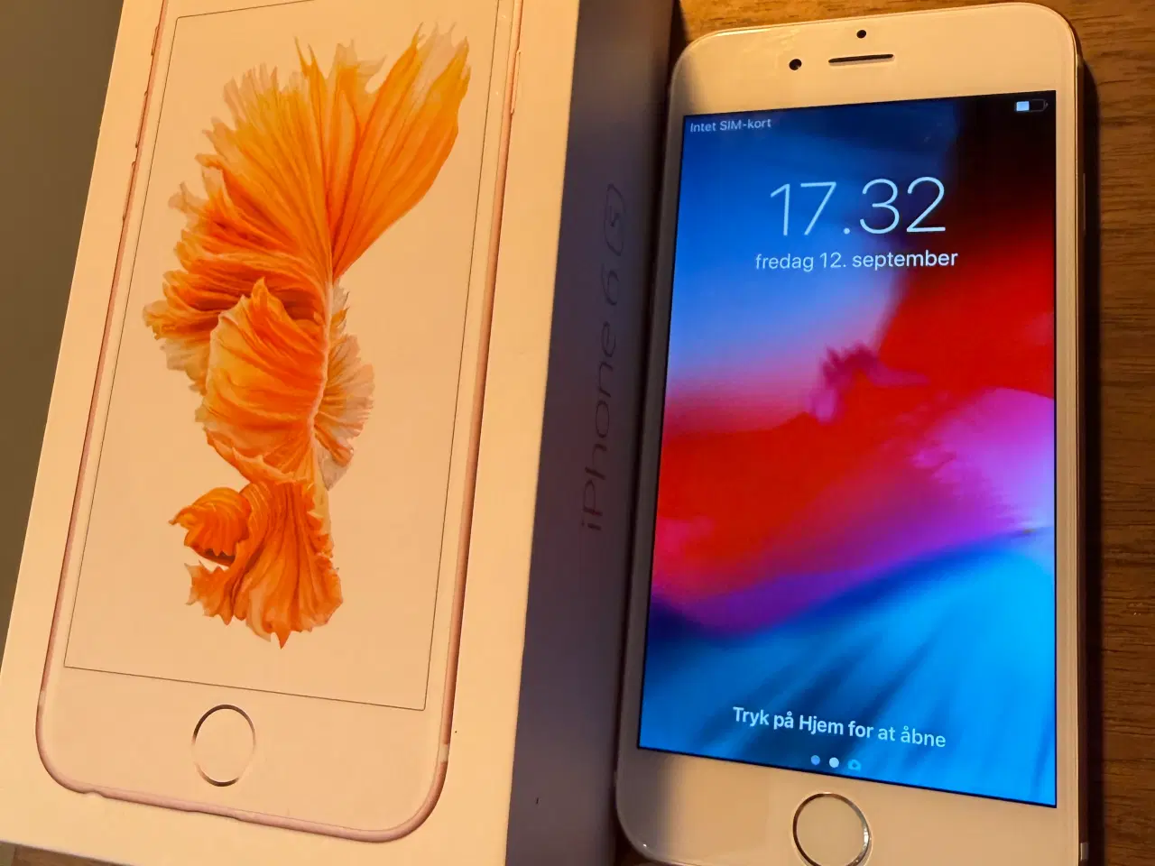 Billede 3 - Jeg sælger en iPhone 6s – 128GB i rosegold. 